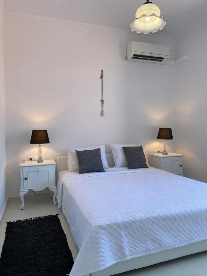 Artelie Apartment Kyparissia Exterior photo