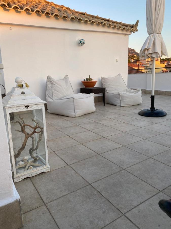 Artelie Apartment Kyparissia Exterior photo