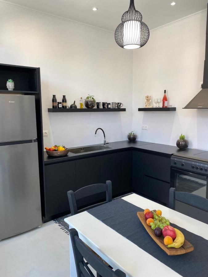 Artelie Apartment Kyparissia Exterior photo